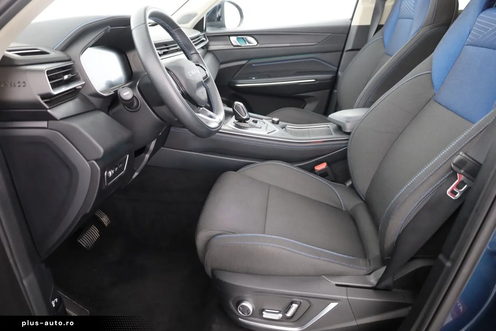 LYNC AND CO 01 1.5 TD PHEV Aut. LED ACC 360  Pano