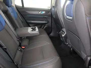 LYNC AND CO 01 1.5 TD PHEV Aut. LED ACC 360  Pano