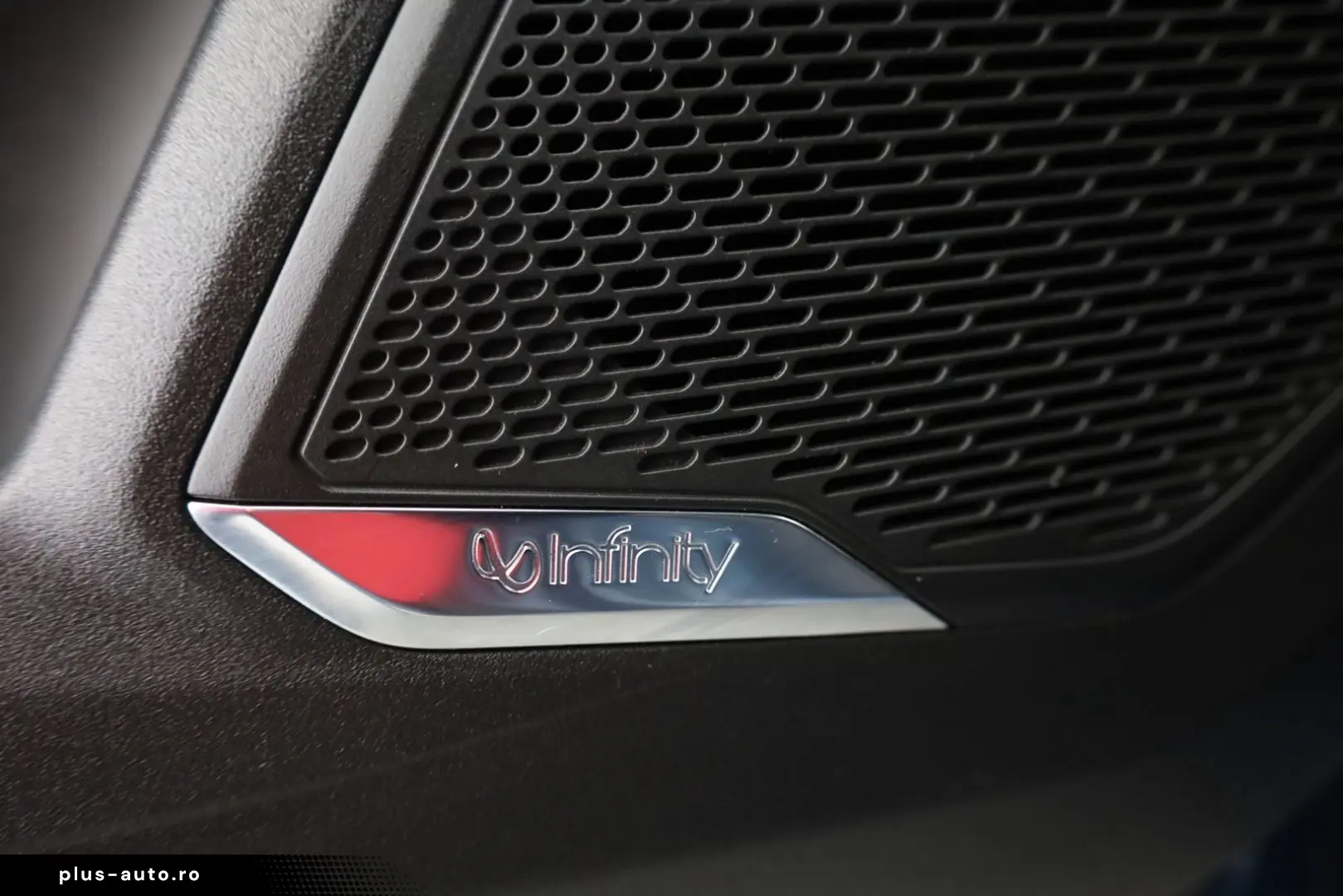 LYNC AND CO 01 1.5 TD PHEV Aut. LED ACC 360  Pano