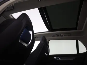 LYNC AND CO 01 1.5 TD PHEV Aut. LED ACC 360  Pano