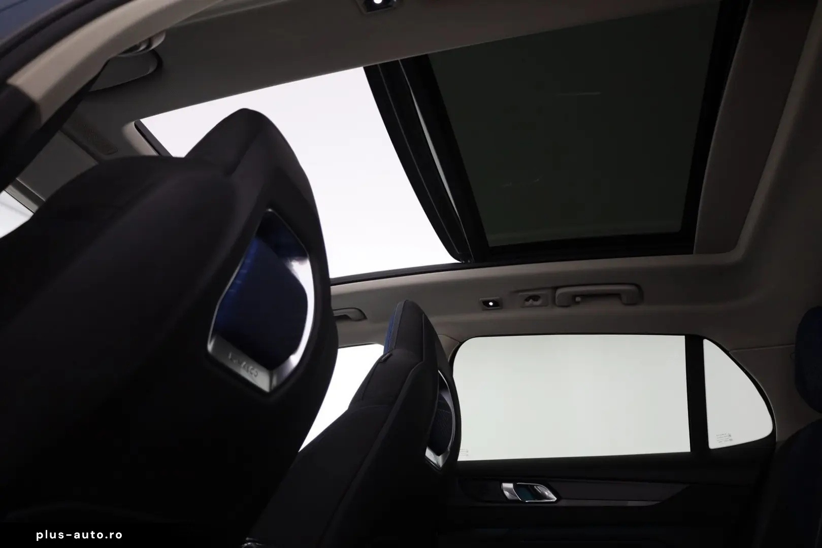 LYNC AND CO 01 1.5 TD PHEV Aut. LED ACC 360  Pano