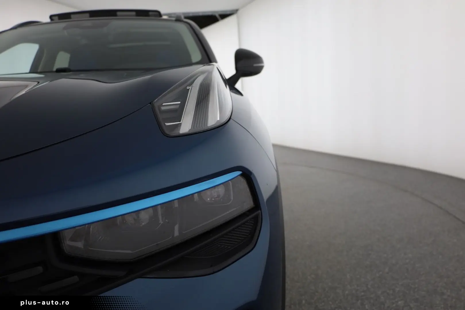 LYNC AND CO 01 1.5 TD PHEV Aut. LED ACC 360  Pano