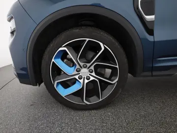 LYNC AND CO 01 1.5 TD PHEV Aut. LED ACC 360  Pano