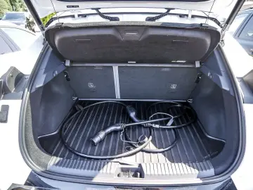 LYNC AND CO 02 200 kW More KAMERA NAVI W-LAN ACC LED PANO