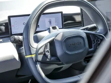 LYNC AND CO 02 200 kW More KAMERA NAVI W-LAN ACC LED PANO