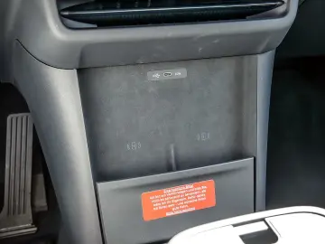 LYNC AND CO 02 200 kW More KAMERA NAVI W-LAN ACC LED PANO