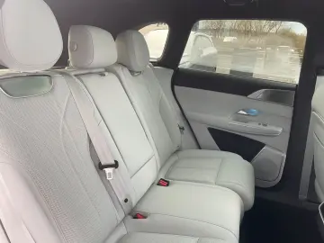 XPENG G9 AWD PerformanceMJ25 Massage Sitzklim Pano AHK