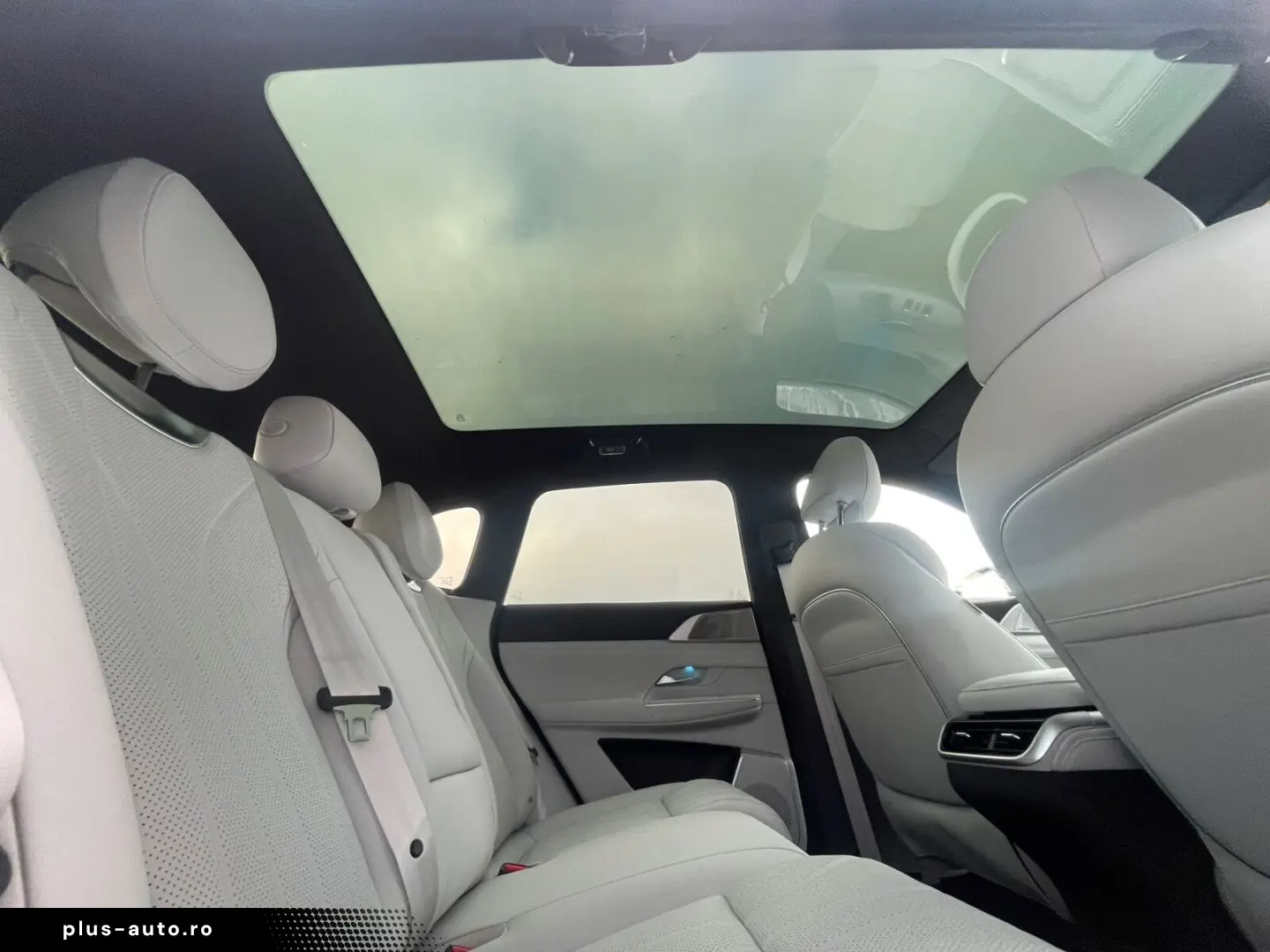 XPENG G9 AWD PerformanceMJ25 Massage Sitzklim Pano AHK