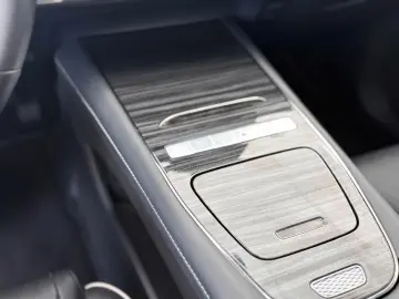 OMODA 5 EV 1.6L Premium Leder Navi Hebedach Garantie!