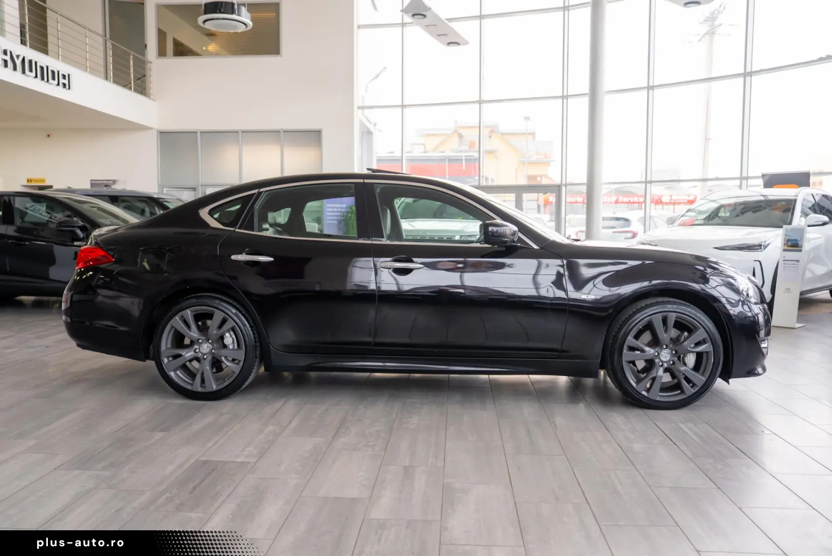 Infiniti Q70 Y51 3.0 Diesel