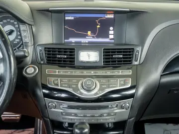 Infiniti Q70 Y51 3.0 Diesel