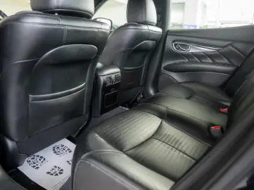 Infiniti Q70 Y51 3.0 Diesel