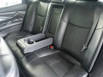 Infiniti Q70 Y51 3.0 Diesel