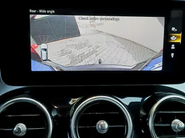 Mercedes-Benz GLC 300 4MATIC MHEV