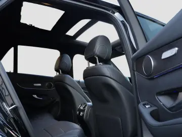 Mercedes-Benz GLC 300 e 4MATIC