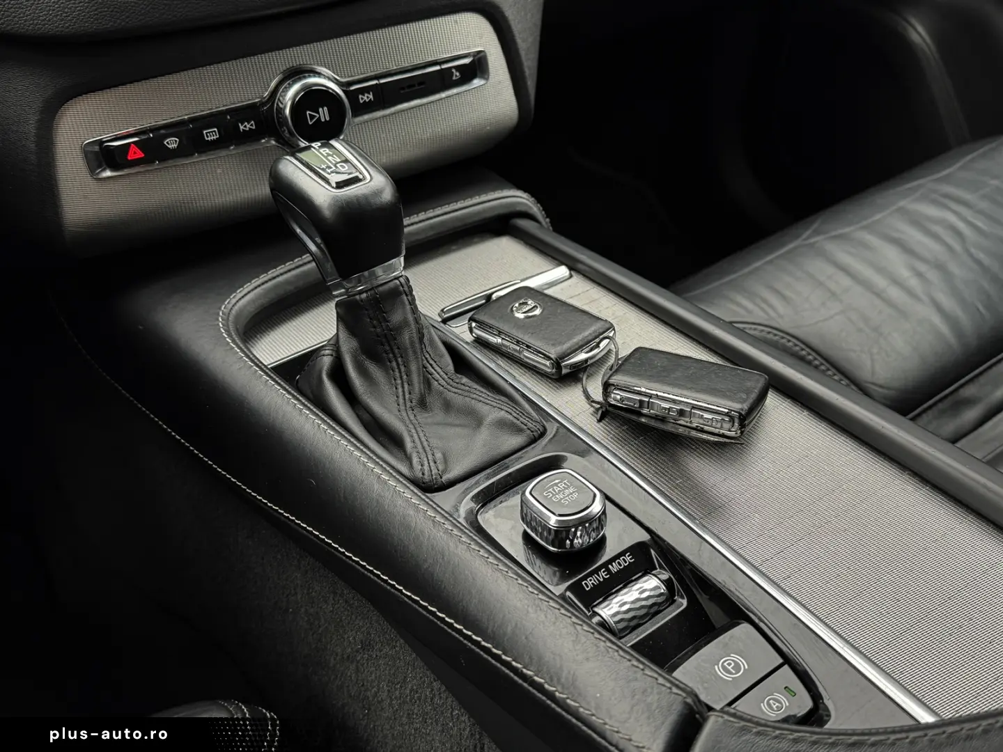 VOLVO XC90 D5 AWD Geartronic Inscription