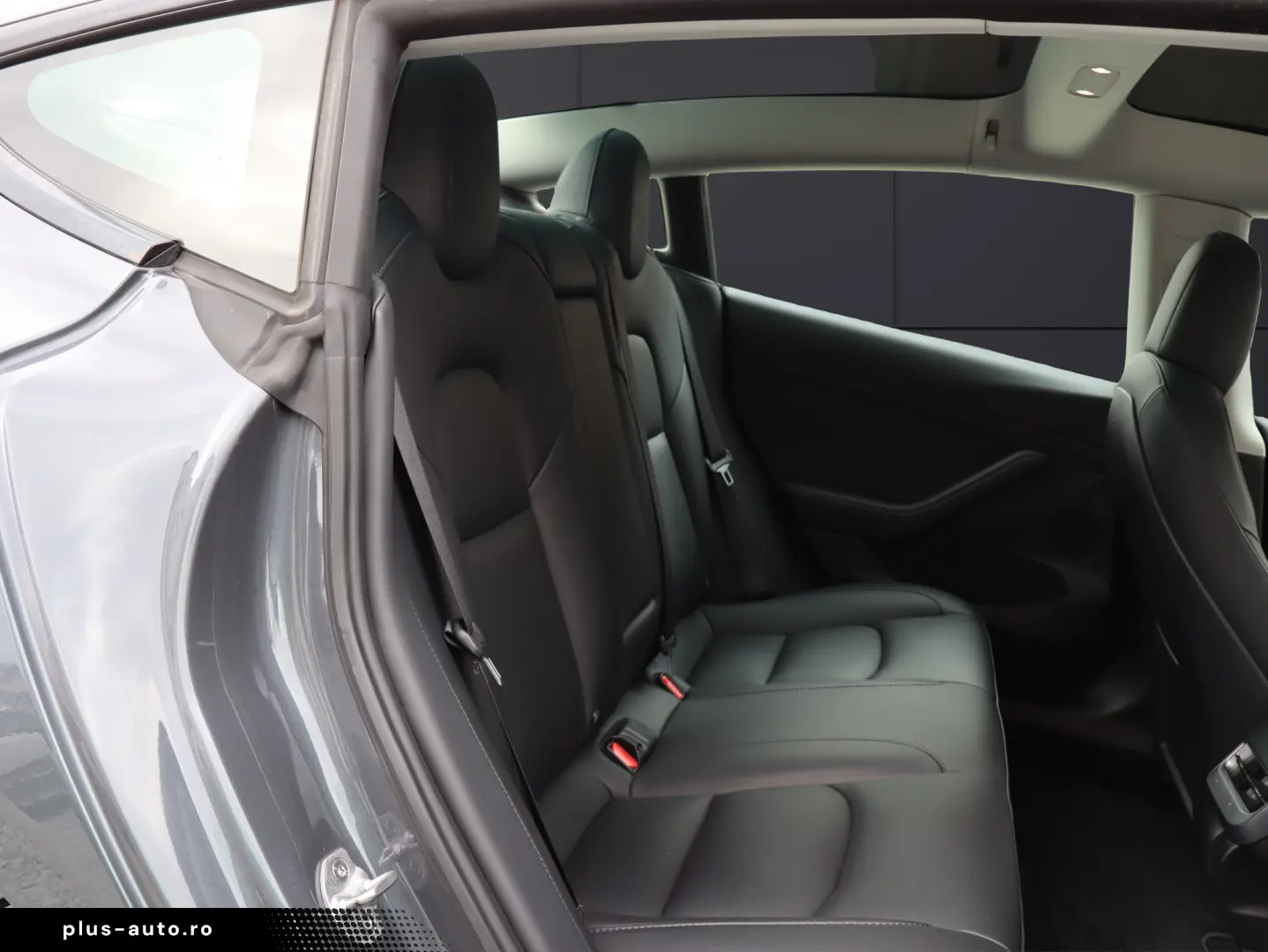 Tesla Model 3 AWD Long Range