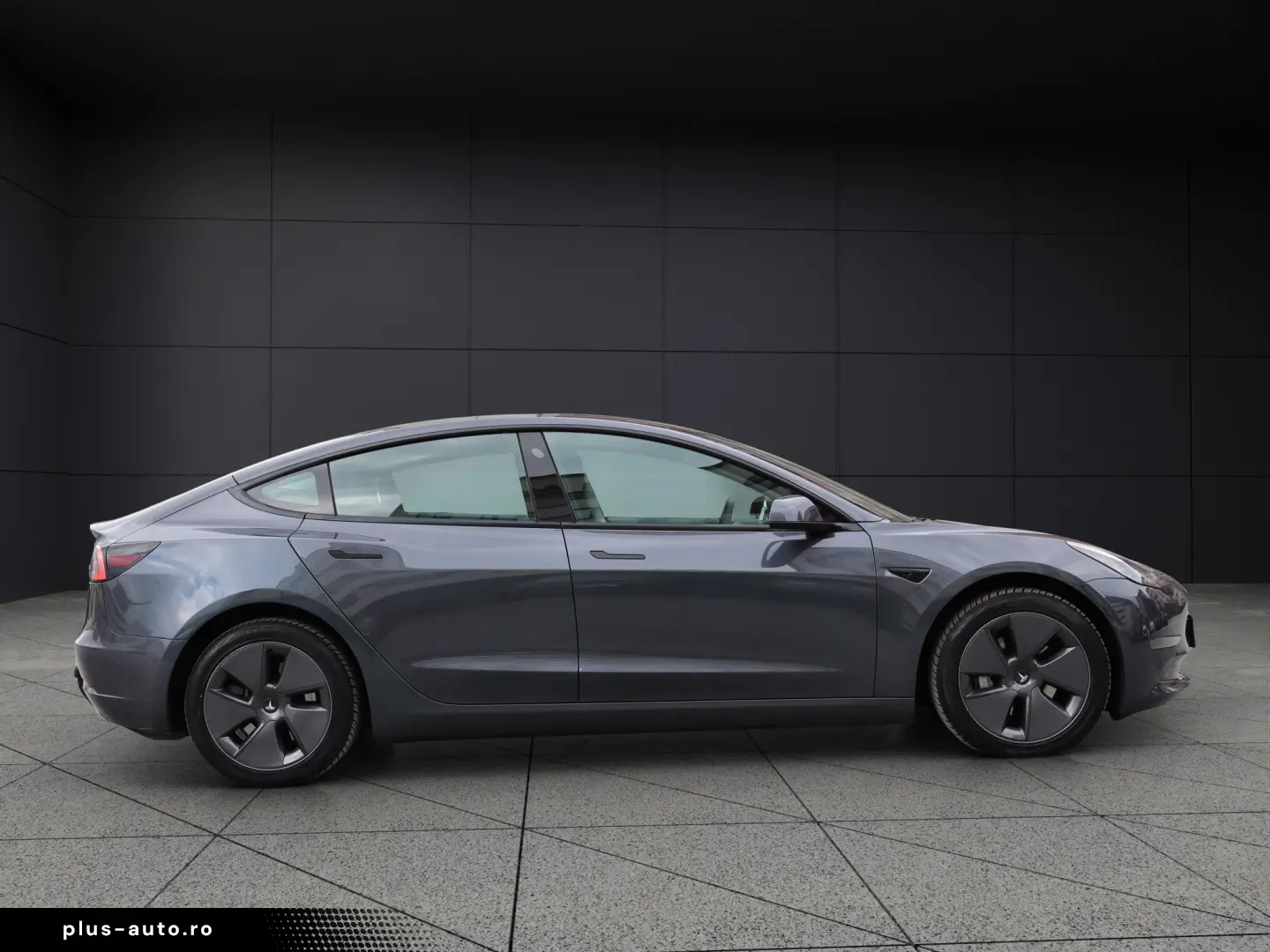 Tesla Model 3 AWD Long Range