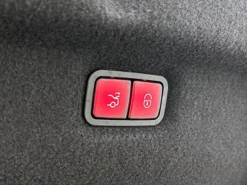 MERCEDES-BENZ SL 63 AMG SL automatik 4MATIC    MANUF&hellip;