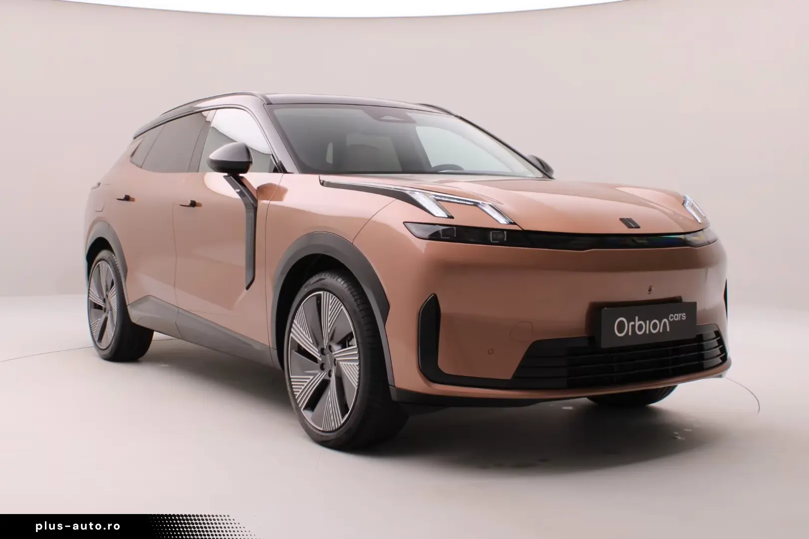 Lynk&Co 08 1.5 T PHEV 200KM Electric   More   HK   Massage