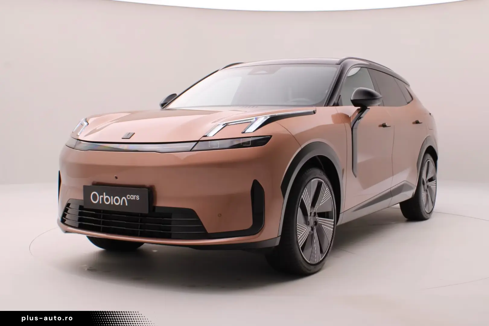 Lynk&Co 08 1.5 T PHEV 200KM Electric   More   HK   Massage