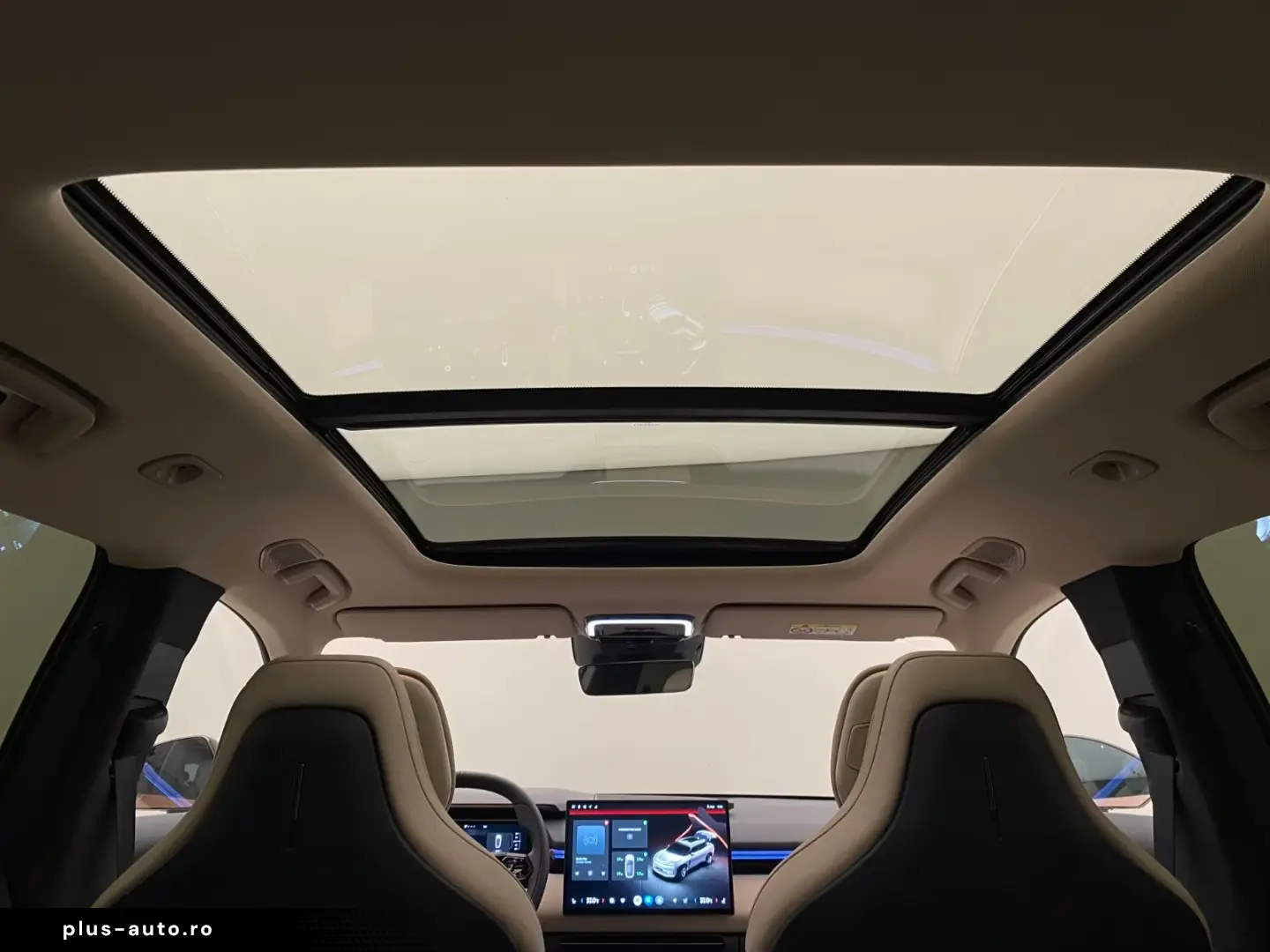 Lynk&Co 08 1.5 T PHEV 200KM Electric   More   HK   Massage