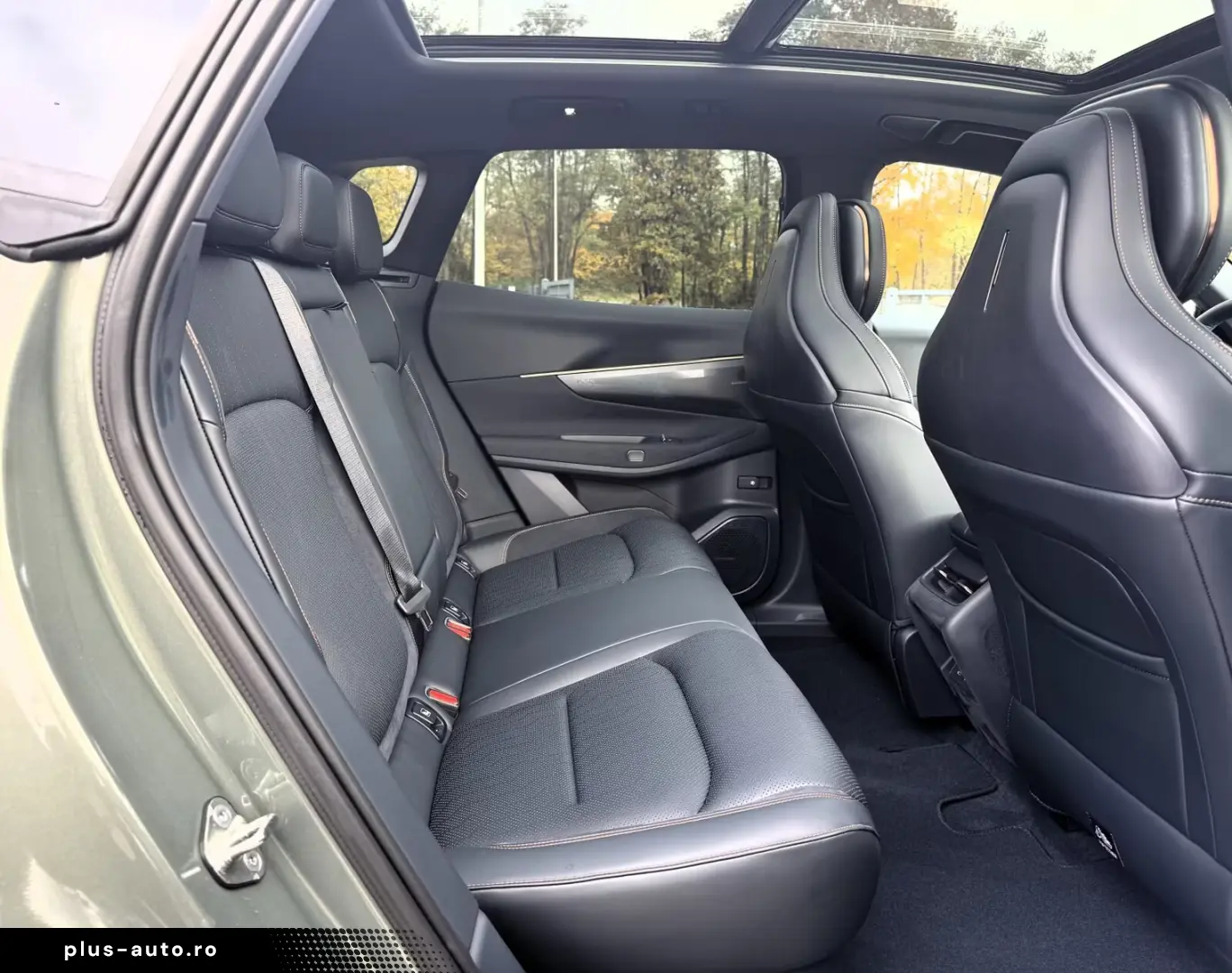 Lynk&Co 08 More Long-Range-Hybrid