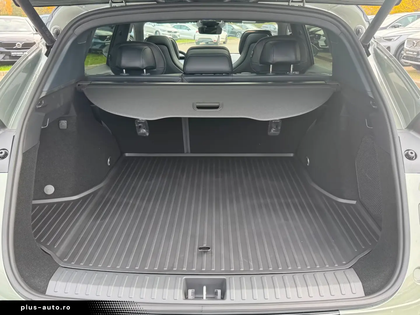 Lynk&Co 08 More Long-Range-Hybrid