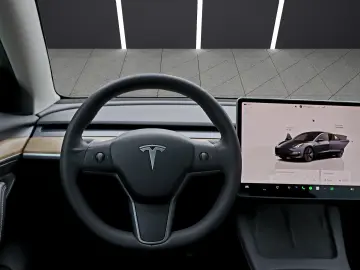 Tesla Model 3 AWD Long Range