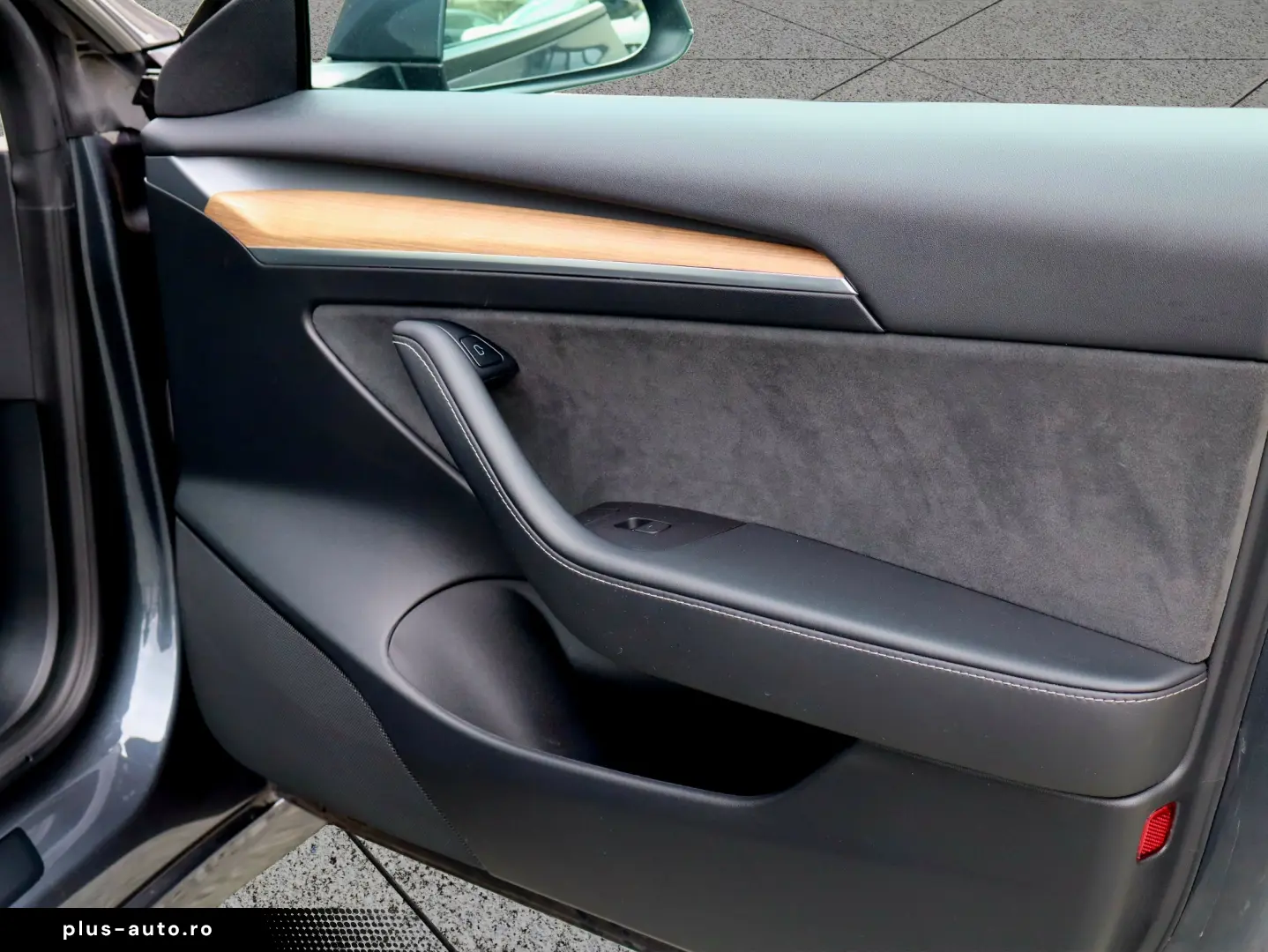 Tesla Model 3 AWD Long Range