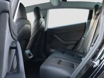 Tesla Model 3 AWD Long Range