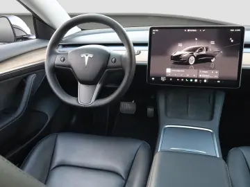 Tesla Model 3 AWD Long Range