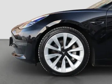 Tesla Model 3 AWD Long Range