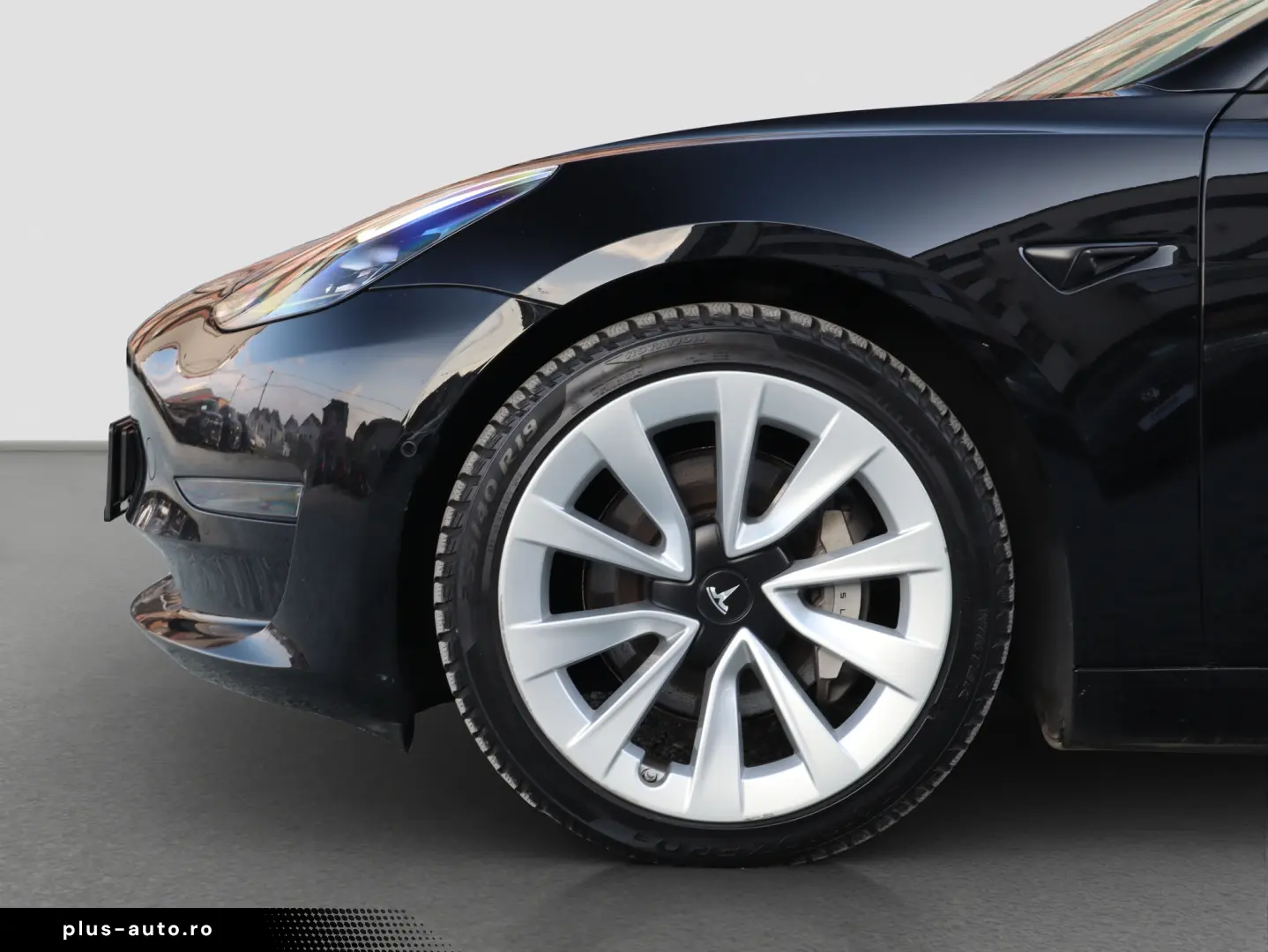 Tesla Model 3 AWD Long Range