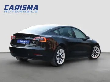 Tesla Model 3 AWD Long Range
