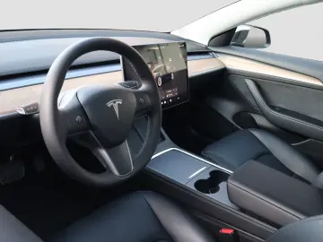Tesla Model 3 AWD Long Range