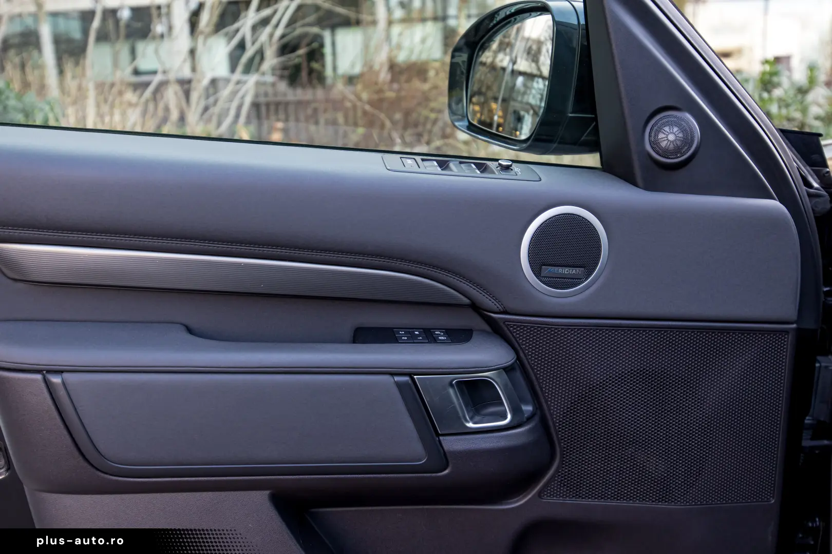 Land Rover Discovery 3.0L SD6 HSE 7 Locuri