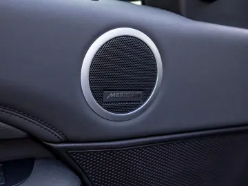 Land Rover Discovery 3.0L SD6 HSE 7 Locuri