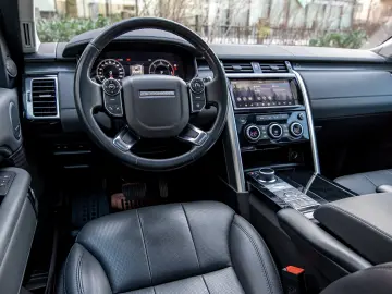 Land Rover Discovery 3.0L SD6 HSE 7 Locuri