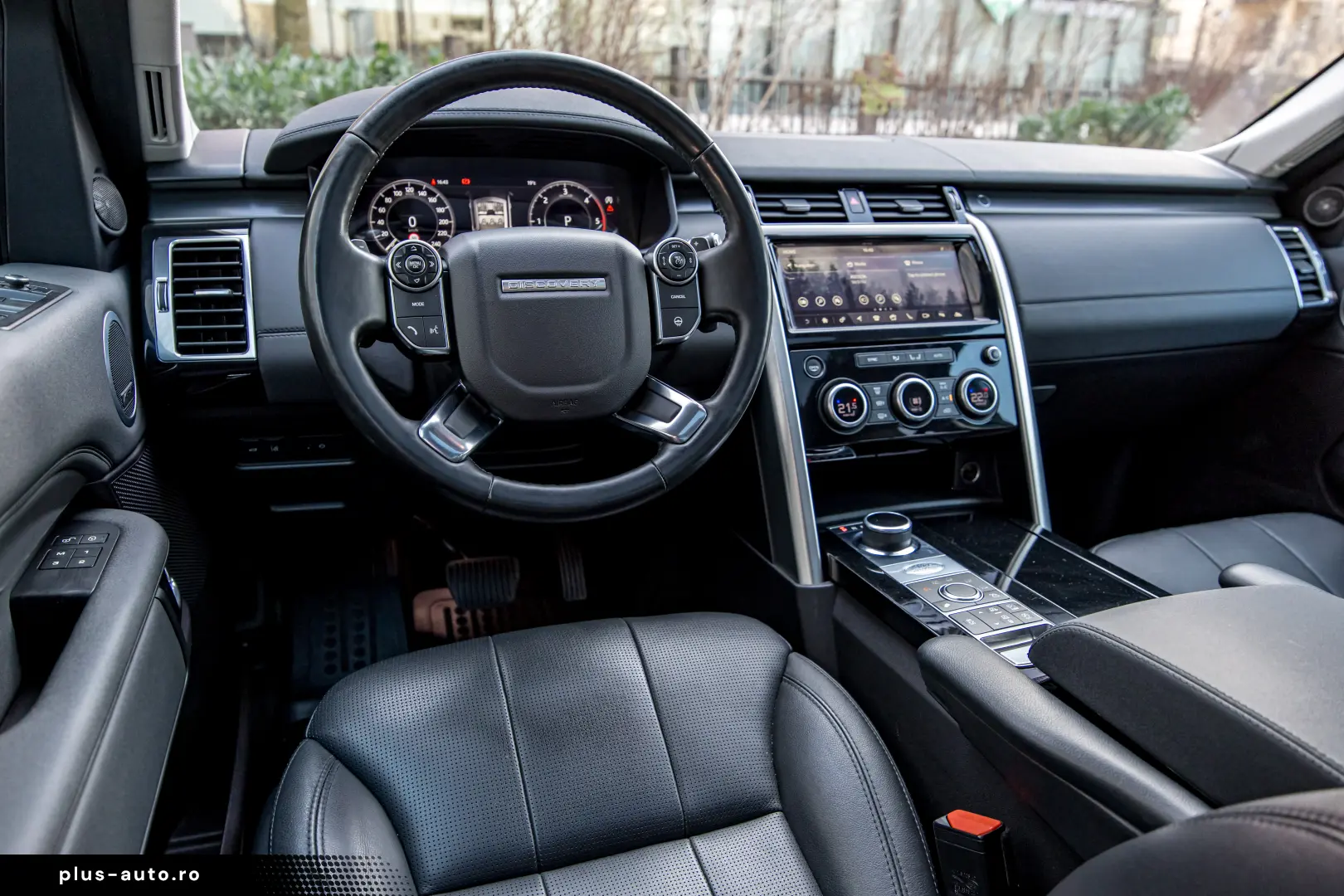 Land Rover Discovery 3.0L SD6 HSE 7 Locuri