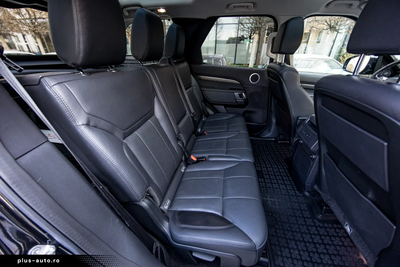 Land Rover Discovery 3.0L SD6 HSE 7 Locuri