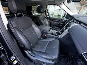 Land Rover Discovery 3.0L SD6 HSE 7 Locuri