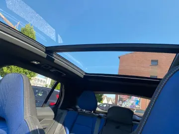 LYNC AND CO 01 192kW El. Panodach Navi Memory Sitze Soundsys