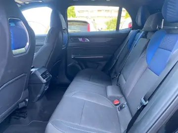 LYNC AND CO 01 192kW El. Panodach Navi Memory Sitze Soundsys