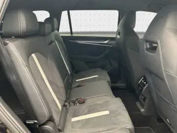 SKODA Kodiaq 2.0 TDI 4x4 Sportline DSG 7-Sitzer HUD Ma