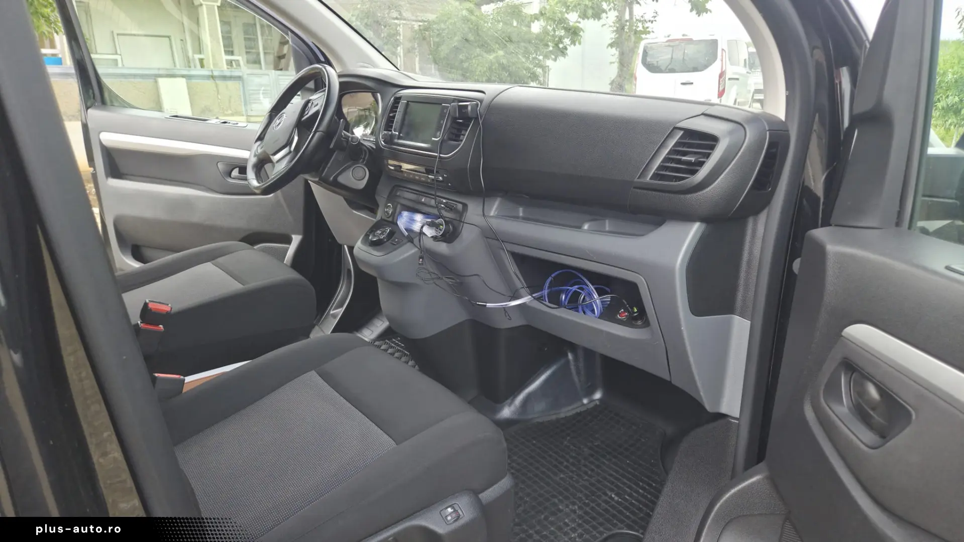 Opel Vivaro 2020  2.0d  177CP - impecabil