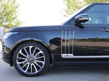 Land Rover Range Rover 3.0 l6 MHEV LWB SVAutobiography