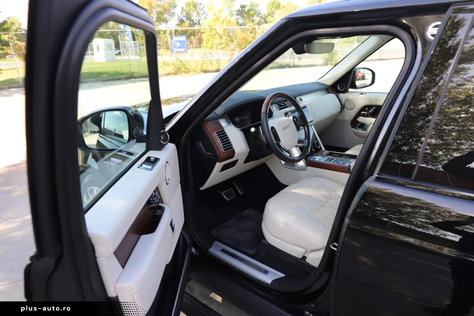 Land Rover Range Rover 3.0 l6 MHEV LWB SVAutobiography