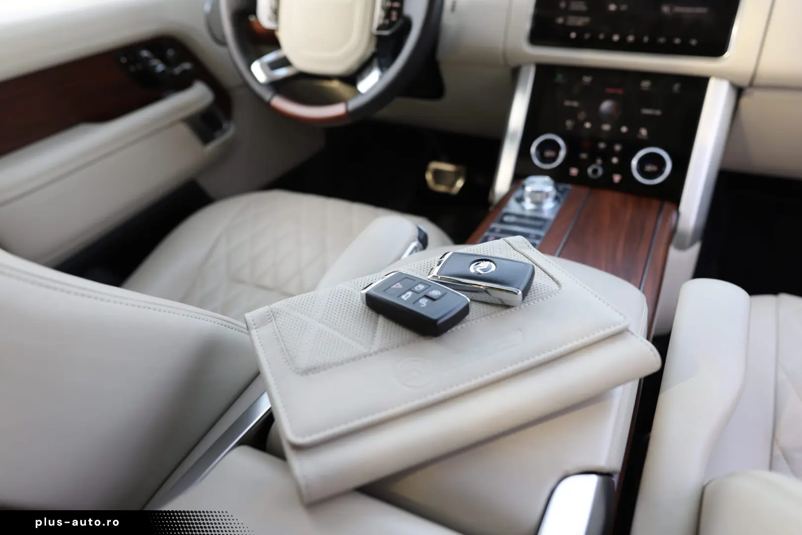 Land Rover Range Rover 3.0 l6 MHEV LWB SVAutobiography