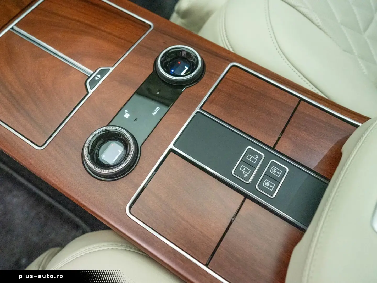 Land Rover Range Rover 3.0 l6 MHEV LWB SVAutobiography